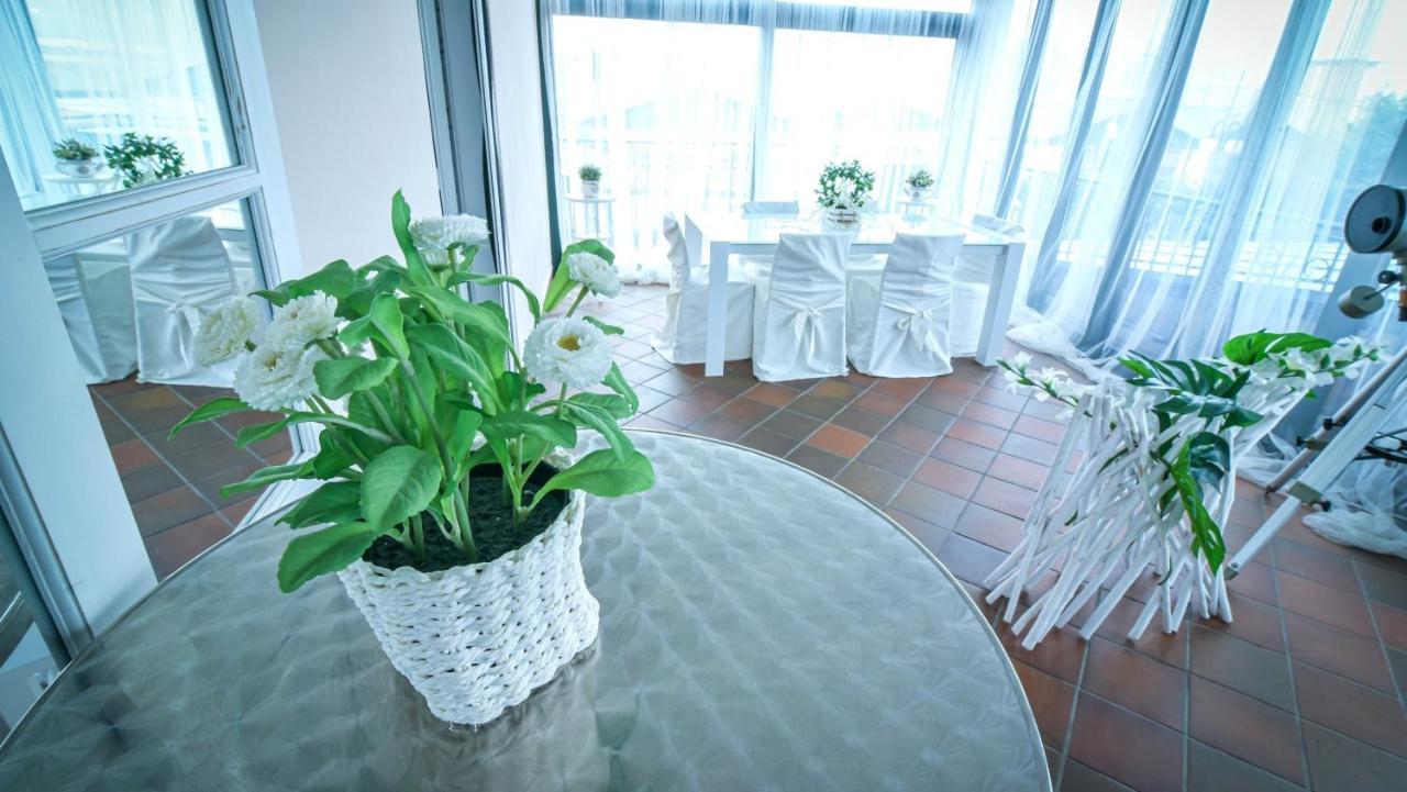 Fontana Oasis Apartments Castelnuovo del Garda Extérieur photo