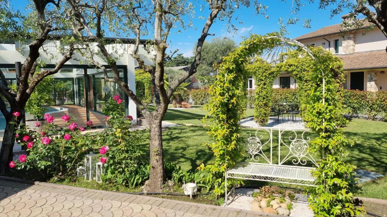 Fontana Oasis Apartments Castelnuovo del Garda Extérieur photo